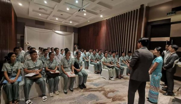 စင်္ကာပူနိုင်အစိုးရဆေးရုံကြီးတွင်တာဝန်ထမ်းဆောင်ရန် သုခစုစံ ကျန်းမာရေးအကူသင်တန်းသူ/သား အယောက် 